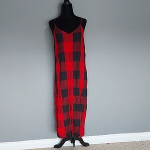 Old Navy Plaid Red and Black Maxi Dress sz. M